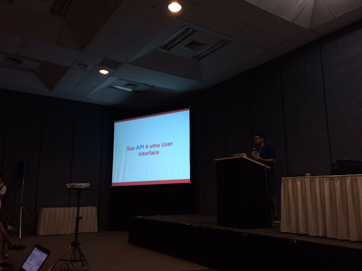 thulioph_'s tweet photo. The boss @_renatoOliveira na área! #Pybr12 #Labcodes https://t.co/Wg3Y99EWT0