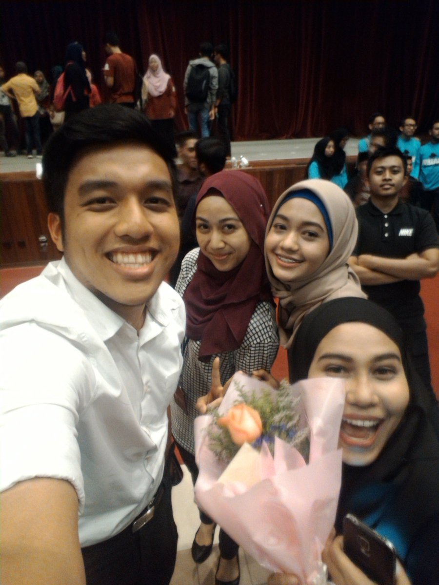 acapbad's tweet photo. Jenis senpai takleh move on. Maafkan kami. #ETS16 #Perfect #Happy #IDoBut #MindWars https://t.co/VVa1rkNXrW