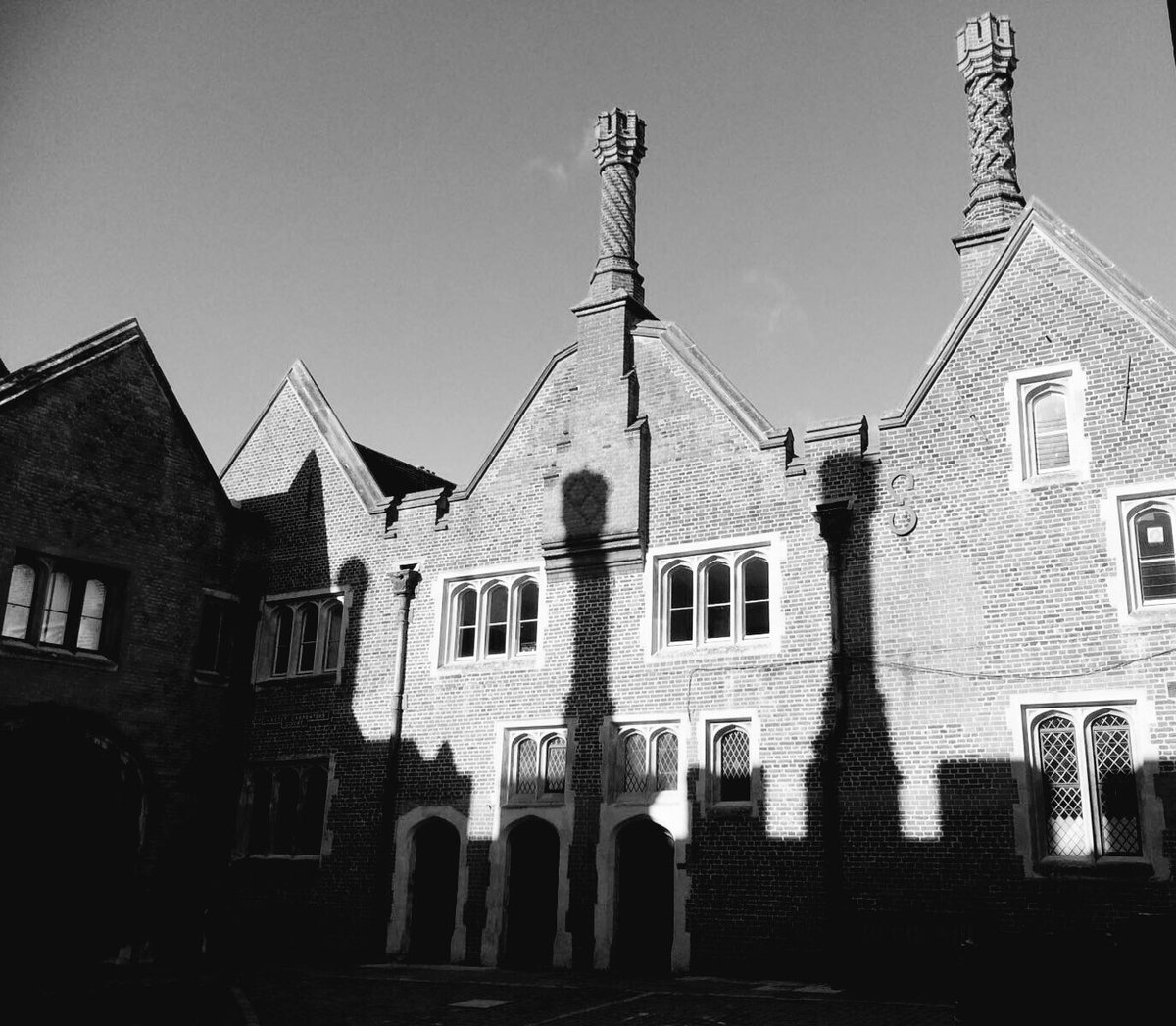 From yesterday trip to Hampton court palace. <a href="/HRP_palaces/">Historic Royal Palaces</a> #tudor