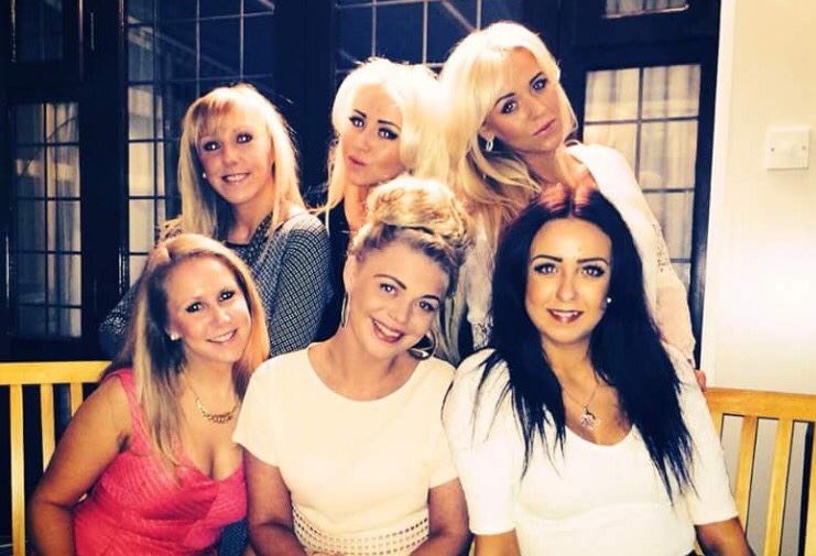 libbymurphy_x's tweet image. Best Friends 💛 Sisters 💗