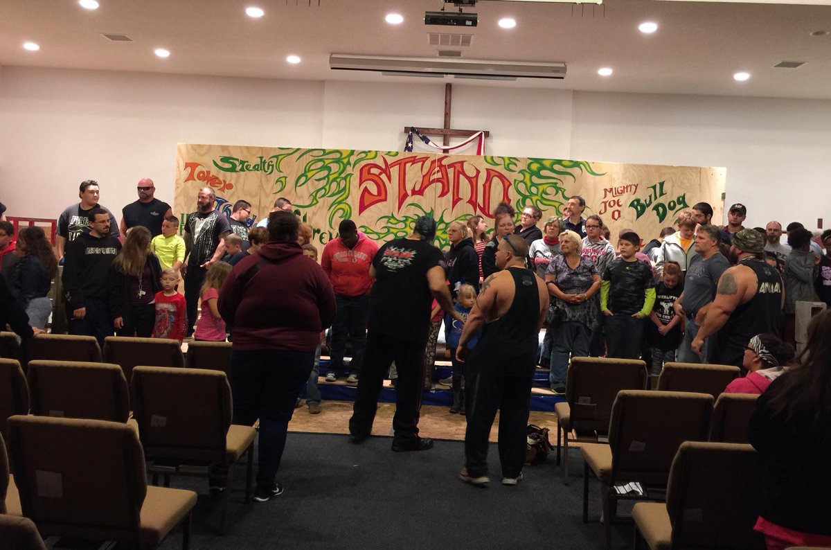 Stand_Strength's tweet image. An Alter Call @ Liberty Baptist Church! 70 decisions for Christ!