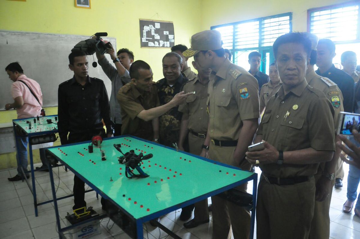 ZolaGubernurJambi tweet media