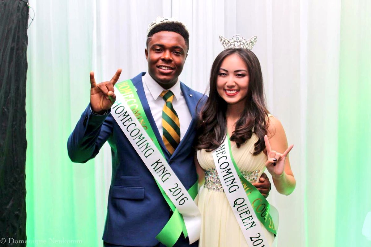 LivewithJAE's tweet photo. The University of South Florida also has a Black Homecoming King! 💚 #BlackBoyJoy #BlackBoyMagic https://t.co/tDOQYmKxPx