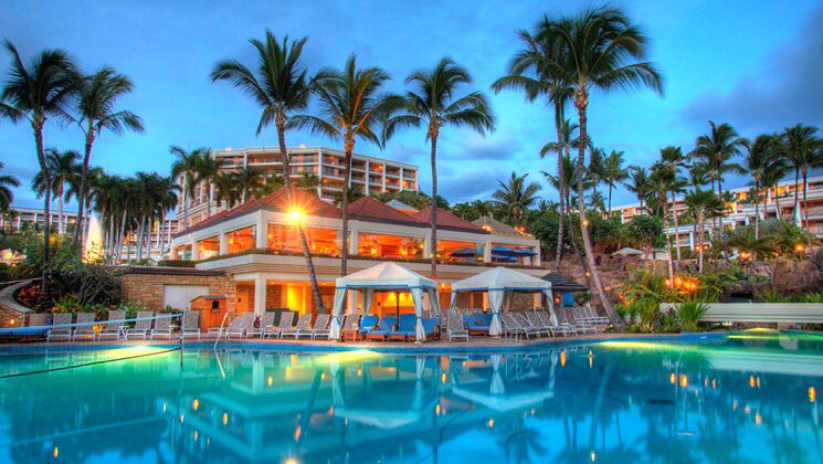devinwatton's tweet photo. So close #grandwailea#maui https://t.co/0Nmwoft35z