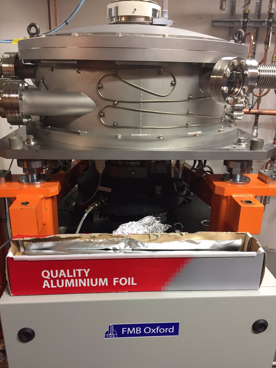 DanielPersson74's tweet photo. Kvalitetsaluminiumfolie på @MAXIVLaboratory. Fina grejer! #industrinatten https://t.co/fYfdiEOoyj