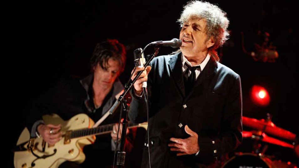 Bob Dylan hasn't replied to Swedish Academy since he won the Nobel Prize dlvr.it/MT8c7w