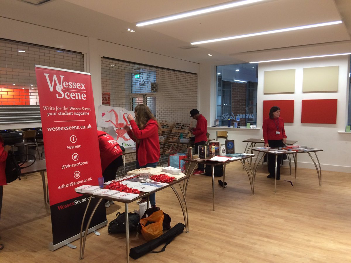 EngSocSoton's tweet photo. Networking Reception! We have Wessex Scene, Fish on Toast, Teach First, Careers Advice and Creative Writing - alongside free wine! https://t.co/dG6SGu895f