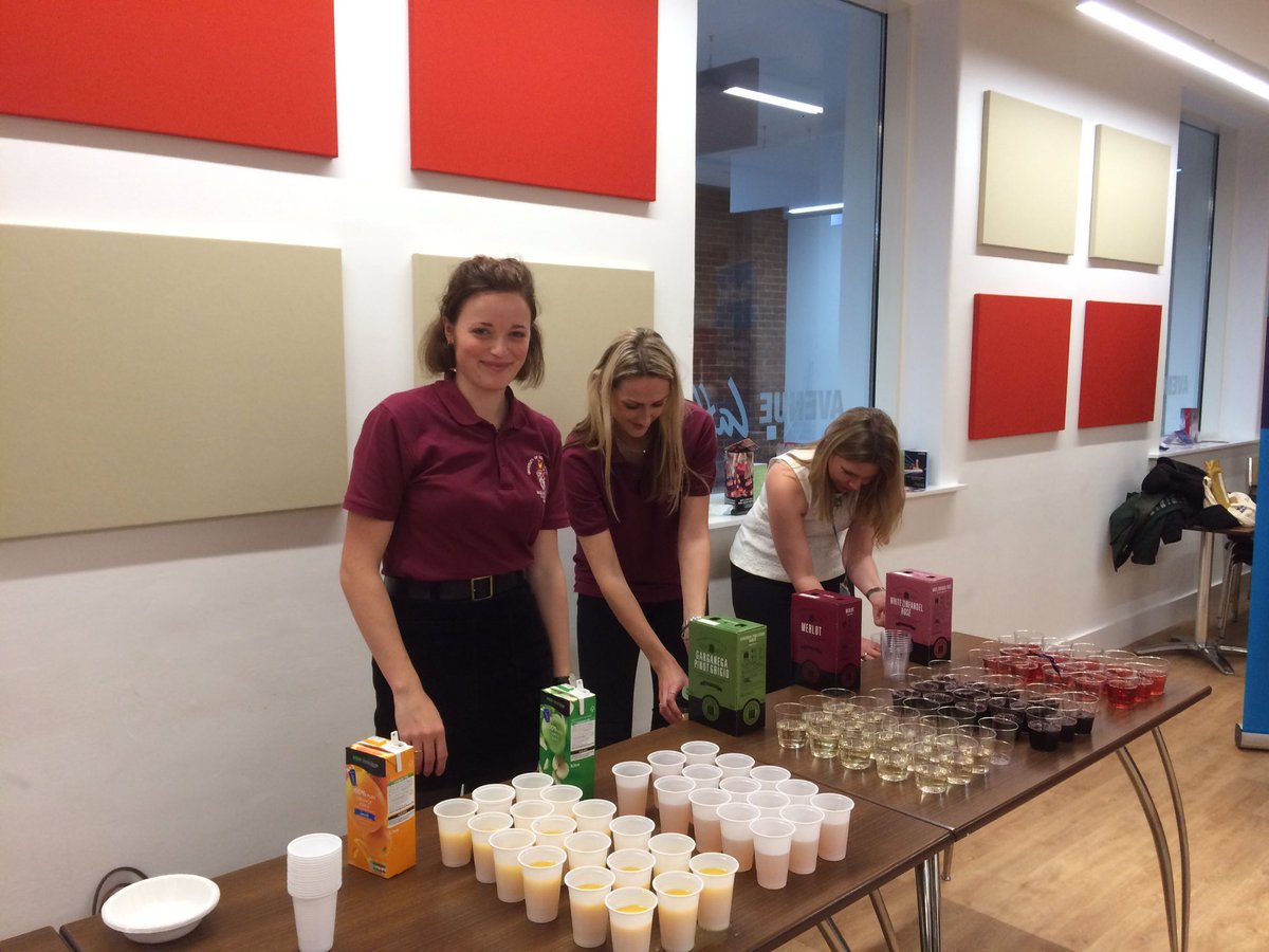 EngSocSoton's tweet photo. Networking Reception! We have Wessex Scene, Fish on Toast, Teach First, Careers Advice and Creative Writing - alongside free wine! https://t.co/dG6SGu895f
