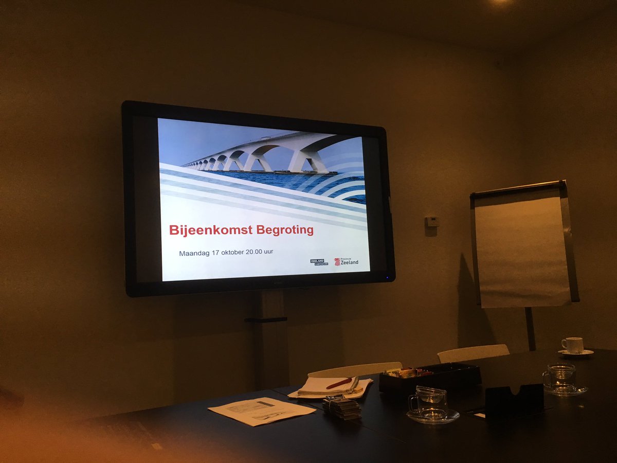 Aanwezig bij de bespreking van de provinciale begroting 2017 door <a href="/JoAnnesdeBat/">Jo-Annes de Bat</a>