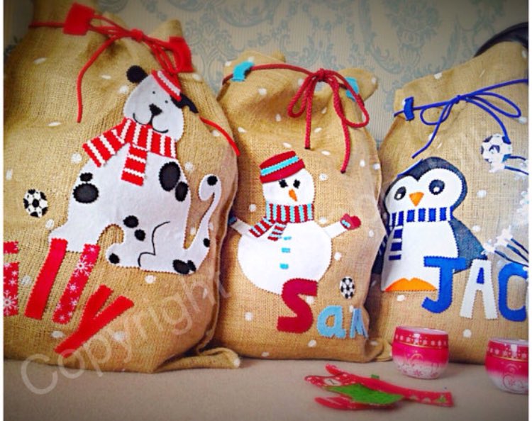 maplelillis's tweet photo. https://t.co/YHR0sOAgNN
#Christmas lovelies handmade in the UK. #htlmp #handmade #maplelilli #personalised #buckshawvillage #chorley #kids https://t.co/Wn13dSjxXl