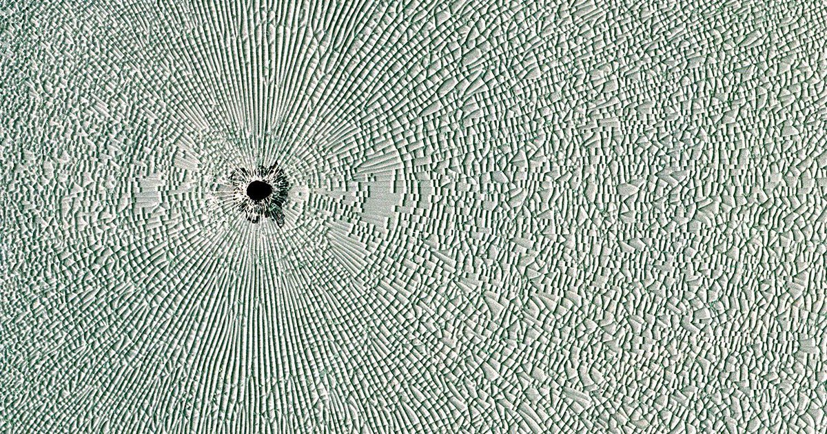 WIRED's tweet photo. "We must refuse to accept our urban gun violence crisis as unsolvable. The data show us that it isn't." https://t.co/l9twZCkiOF https://t.co/UQswhxMkuY