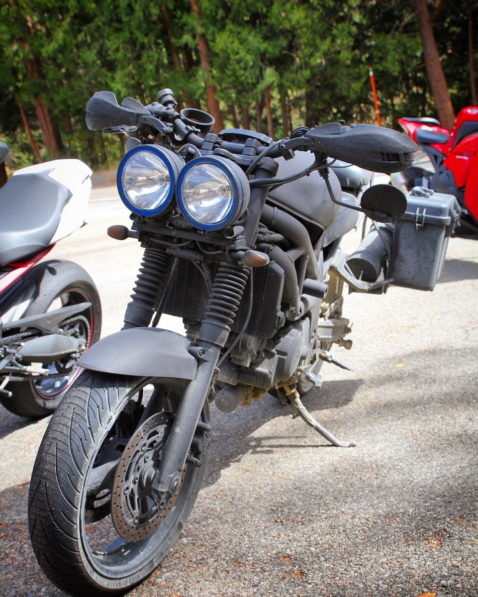 RideFastDieOld's tweet photo. #MadMax Monday love this moto! Pure romper. #RatBike #NewcombRanch https://t.co/1dIBlaAuin