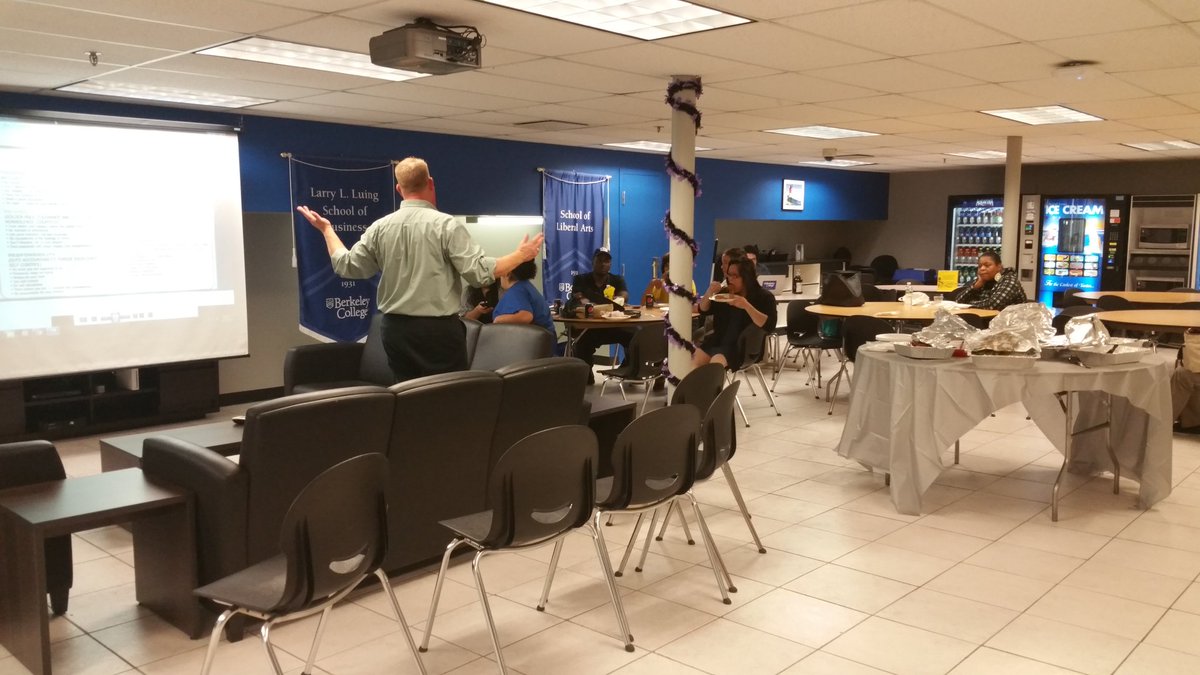 DungTran2015's tweet photo. Kevin taking about respect week at Woodbridge #berkeleycollege #resectweek https://t.co/a4tqthx5aH