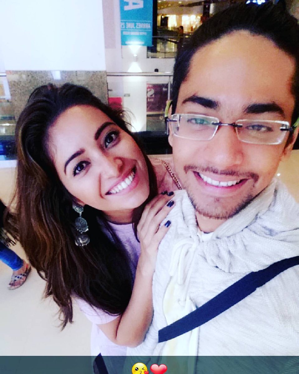 Dev Darji Instagram post with our princess Asha Negi ,'Hum do mental😂😂😂😘😘😘 #loveyabuddy❤' instagram.com/p/BLrAlNrhFHM/