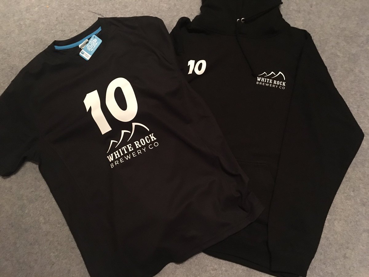 The new kit has arrived for <a href="/Mixed_VC/">WhiteRock</a> look forward to seeing the team pic #TopOfTheTable <a href="/VballGuernsey/">Guernsey Volleyball</a>