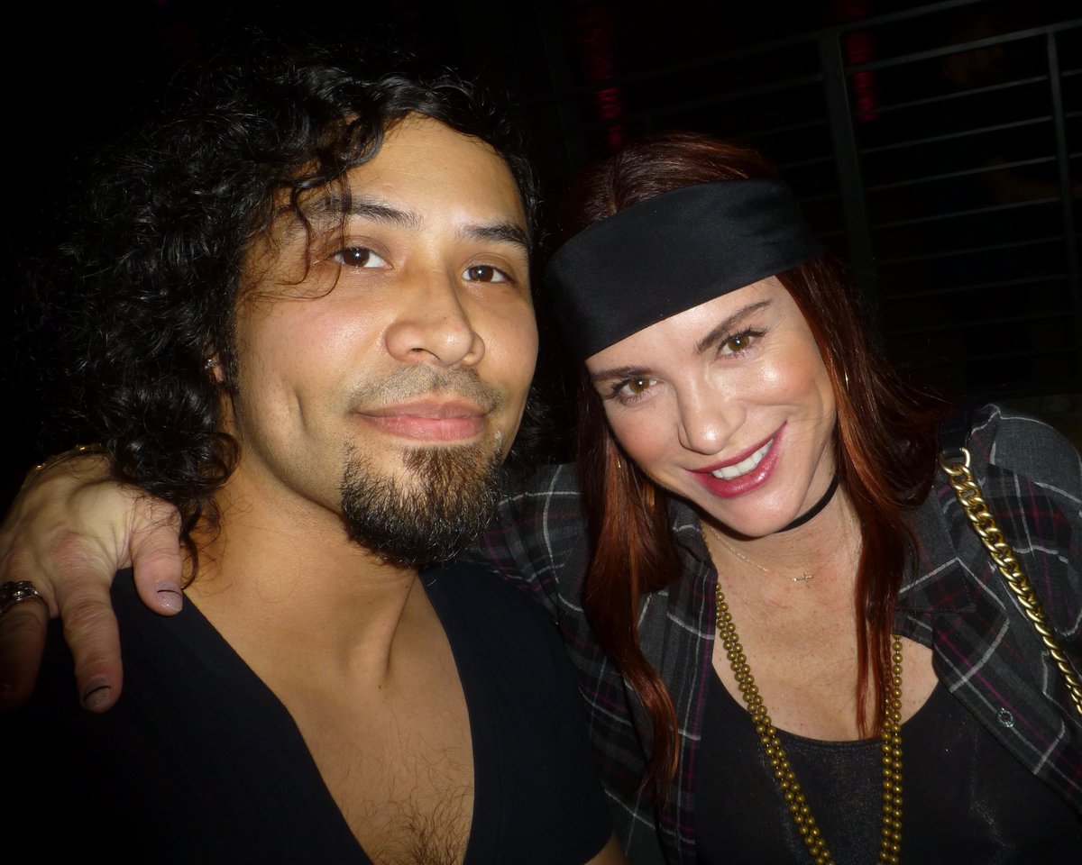 Jasonjayeah's tweet photo. It was a pleasure meeting @DanneelHarris at #thinkpop such a lovely sweet person! #DaneelAckles #JensenAckles #Supernatural @JensenAckles https://t.co/6vVWnxyeHd