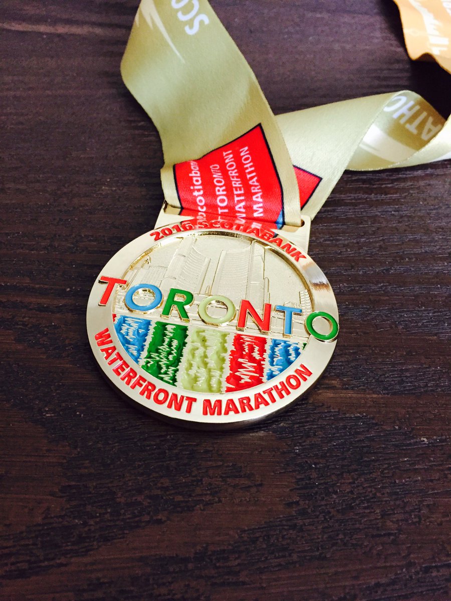 Mikeylovesugar's tweet photo. Crushed it. #STWM2016 4:49:52 feels good to have a smaller bucket list and a great memory #Scotiabank #TorontoWaterfrontMarathon https://t.co/GEVw0miR2f