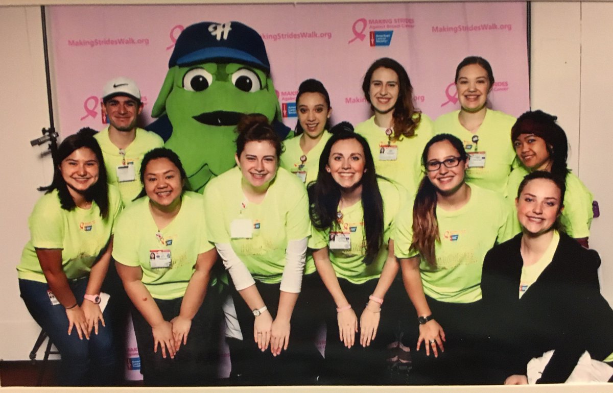 LinfieldUniv's tweet photo. Thank you to our @linfieldnursing students who made posters and cheered on the walkers at @MakingStridesOR yesterday! #MakingStridesPDX https://t.co/uEtghnZifC