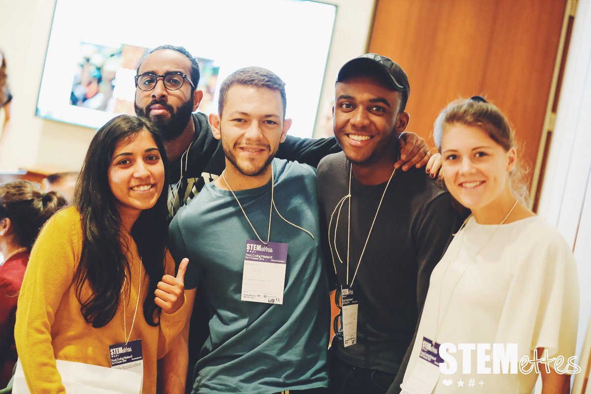 jeromejjclarke's tweet image. Friends that volunteer together stay together! 😊 #STEM #STEMettes #FoodCodeWknd