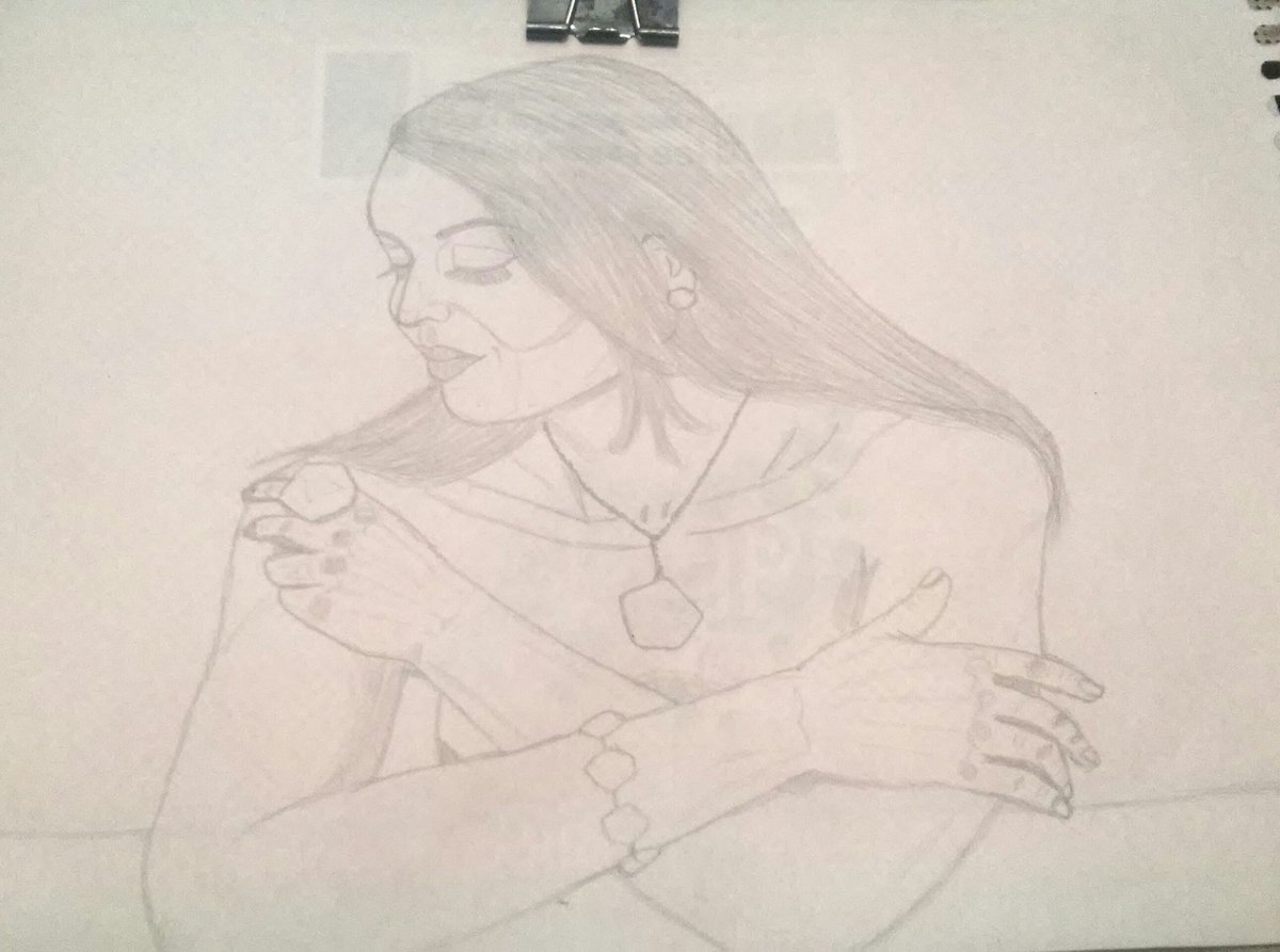 spanic_beatriz's tweet photo. Mais um pronto!!
Amei o resultado... 
Até em um simples papel, ela consegue ficar ainda mais linda!!!! 
#RT 🙏👇 😉 ❤❤❤
@gabyspanic https://t.co/Fth3xuvm6b