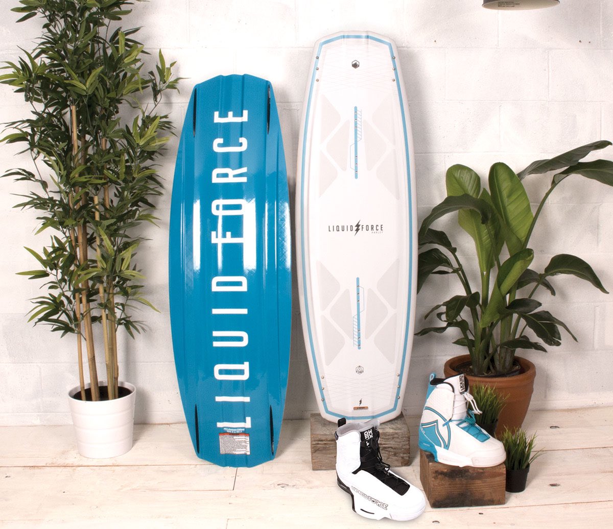 Bonini92's tweet photo. Can't wait to use my new @liquidforce next #summer https://t.co/qkWMjCOzud