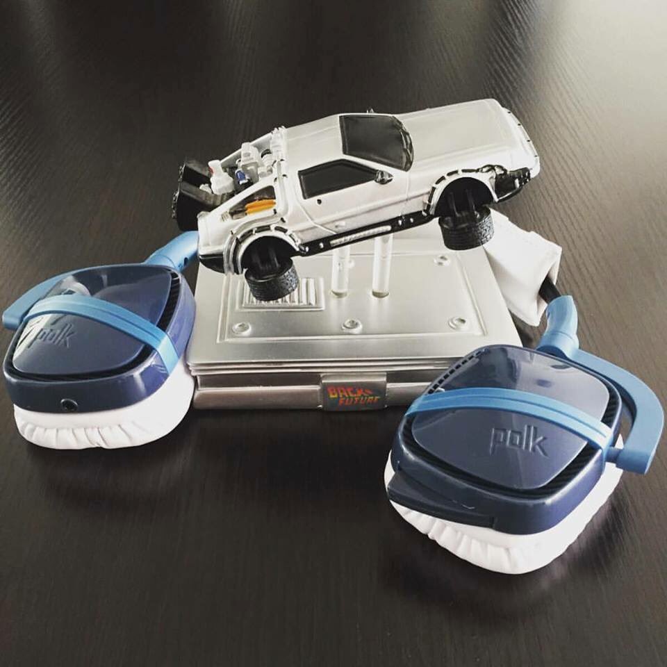 LovePolkMx's tweet photo. No necesitas viajar al futuro, para disfrutar del mejor audio. #Melee #LovePolk #Gaming #headset https://t.co/c4ngaGd6lF