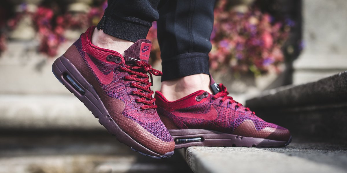 air max 1 ultra flyknit red