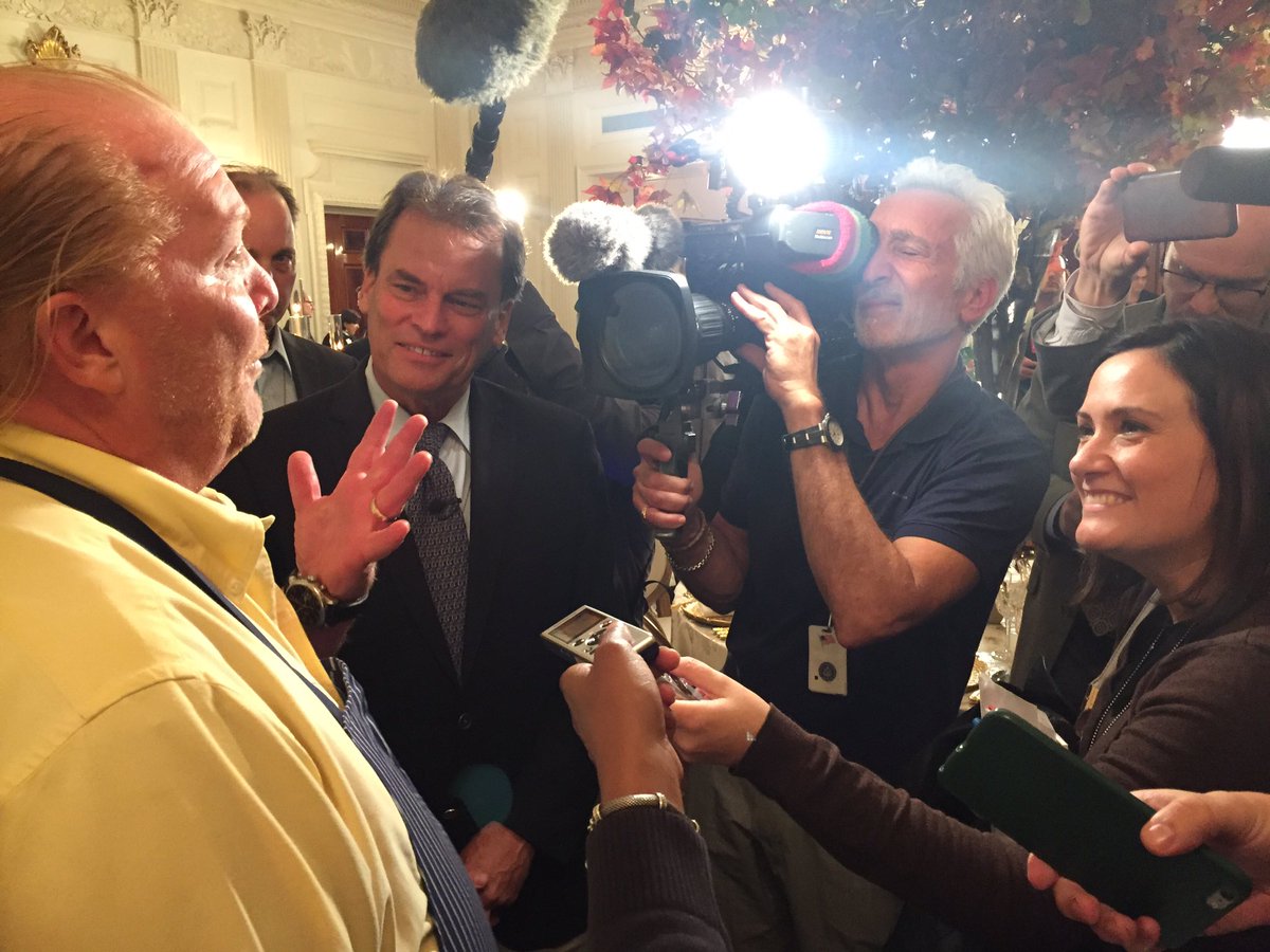 Chef <a href="/Mariobatali/">Mario Batali</a> surprises today's 🇮🇹 State Dinner Press Preview!