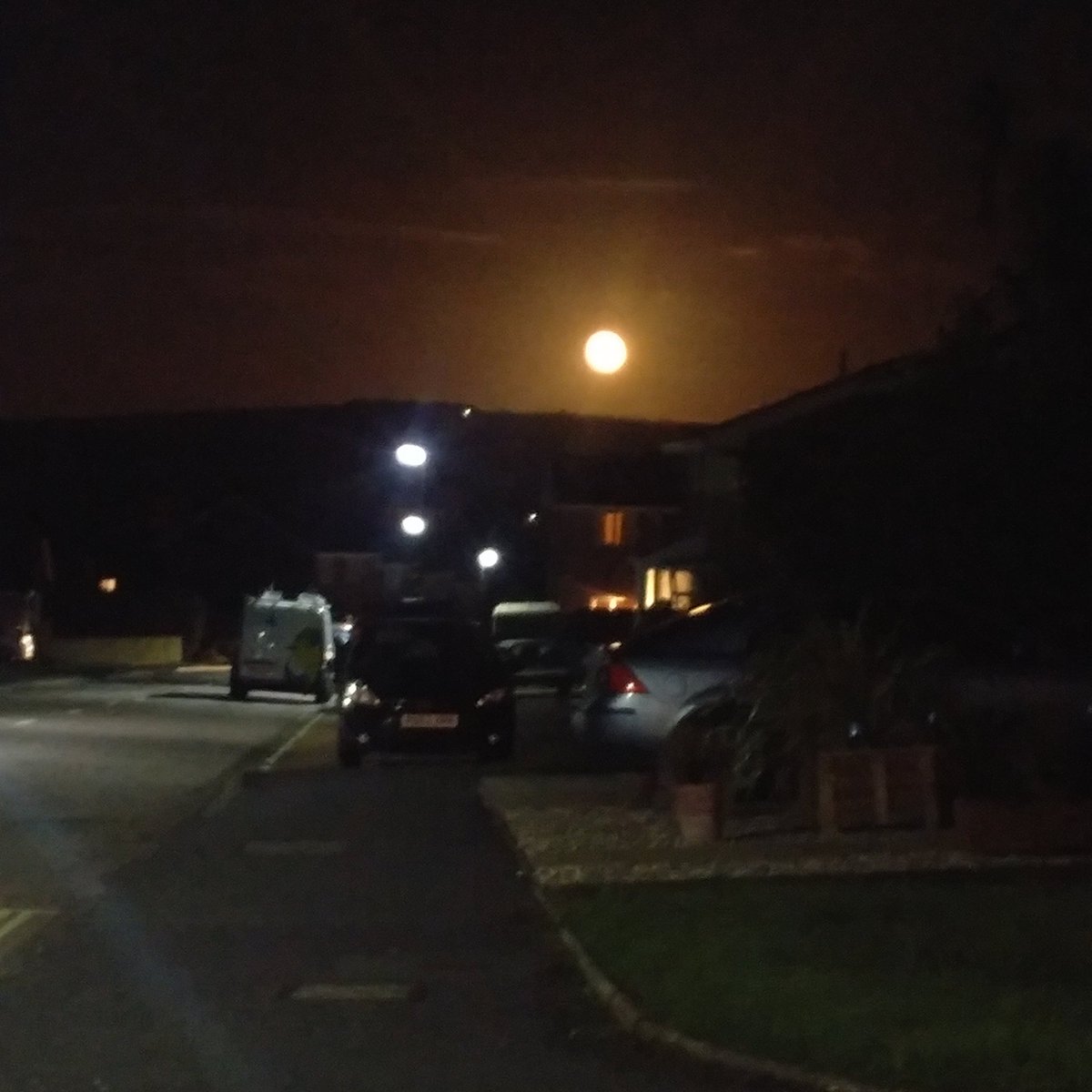 #Amazing #Moon #IOW #Wintersevening 🌛