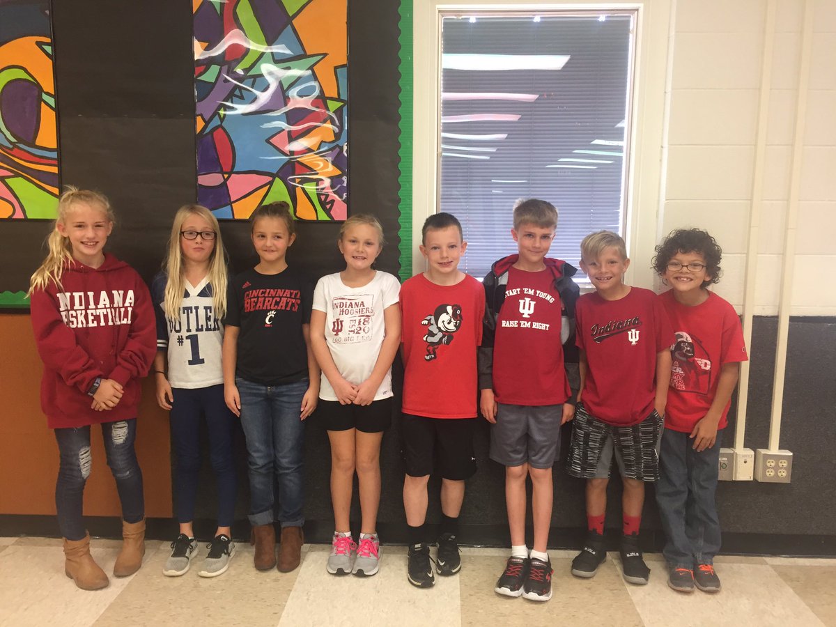 CentralLCSC's tweet photo. College Go Week! #WeRCES https://t.co/bgX0MVw3YS