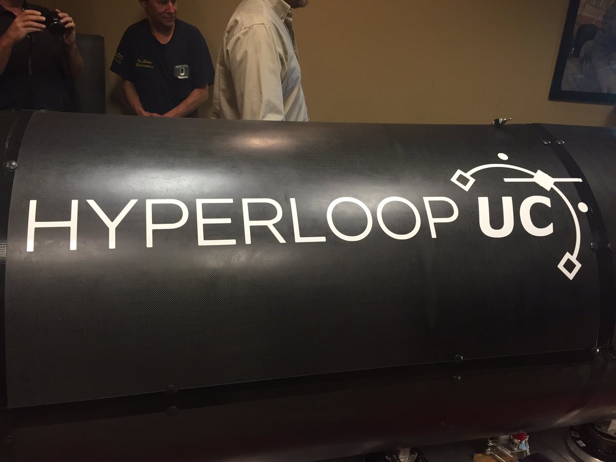 PeterL_Chapter6's tweet image. How cool is @HyperloopUC !?! @uofcincy students/faculty/industry innovation #hyperloopUC @2rrichardson @UCPrezDav @UC_CEAS @KatieTaft