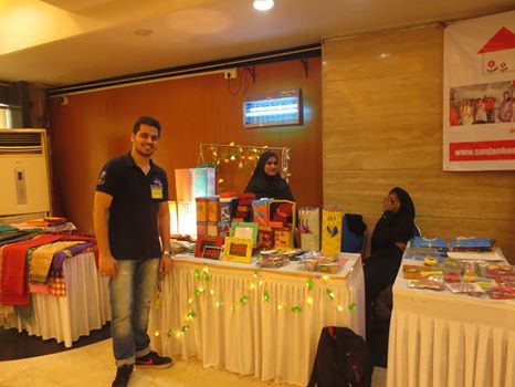 SRF_NMIMS's tweet photo. NMIMS volunteers at #ParivartanCraftsMela by #IRFT and #TataCapital successfully marketed traditional handicrafts of small producers! https://t.co/0ecktjCxMl