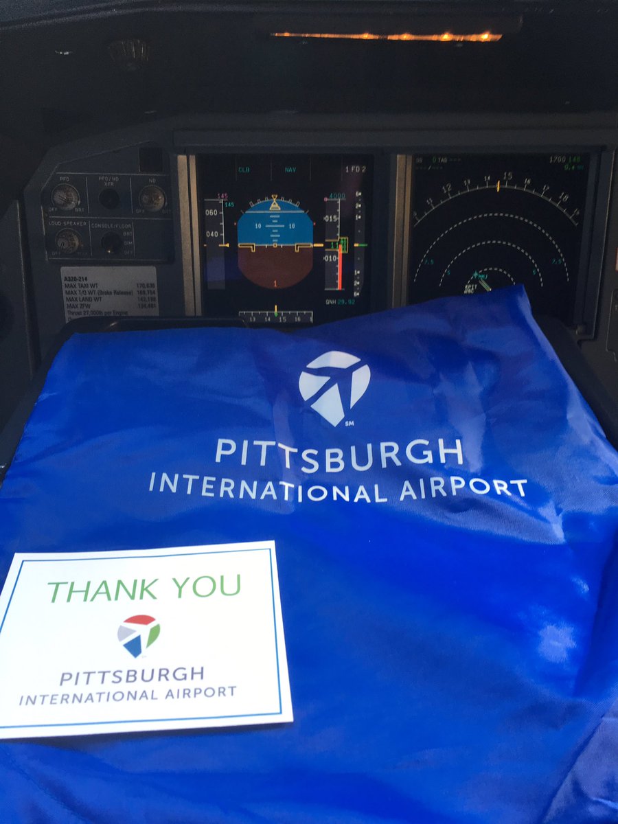 cleared2landcdr's tweet photo. Thanks Pit for the awesome tote bag that you gave to my crew. It's nice to fly in here. F9 1519 @PITairport @FlyFrontier https://t.co/ISIY3OOVFk