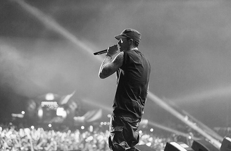 Hooks and Verses tweet media