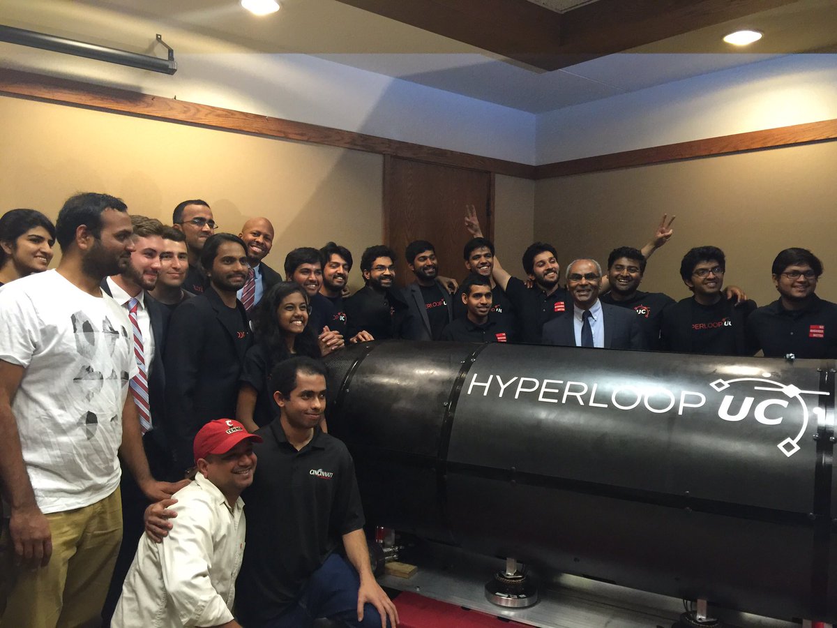 RobforOHIO's tweet image. @hyperloopUC proud of this group they won’t only change transportation but the world. #HyperloopUC #NLH2016