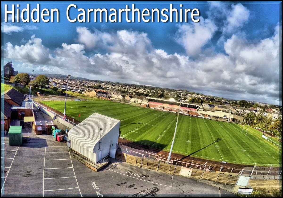 WeWildlifewatch's tweet photo. #StebonheathFootballClub  #LlanelliAFC #Football #Club #Llanelli @LlanelliStar @ScarletFMFM @HiddenCarmarthenshire @BBCWalesSport @rlloydpr https://t.co/hslU9I9elg