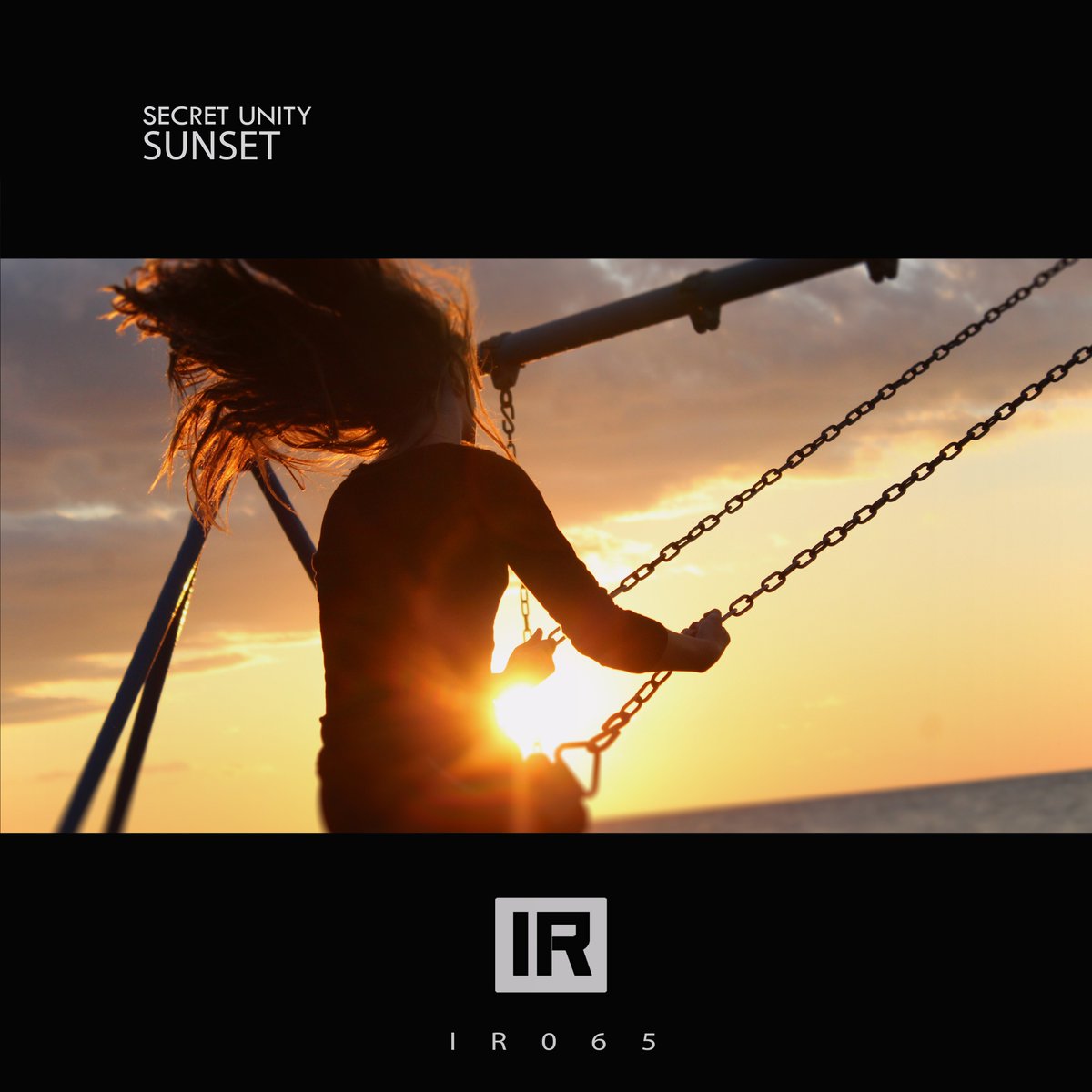 DJAlexVega's tweet photo. Out NOW on @InvadersRecords "Sunset" by @secretunityfr playing here in #VegaTron072 on @RealHSRadio - Tune in here: https://t.co/d7sV2Gaj5N https://t.co/0ELXJaioG1