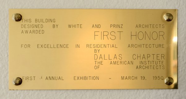 DallasREAgent's tweet image. Calling all mid-century architecture enthusiasts! This is the real deal. Here's a sneak... bit.ly/2eayVIb