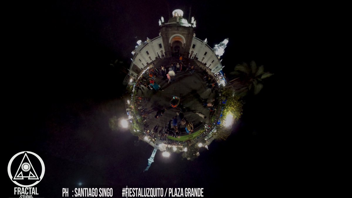 3Fractal3's tweet photo. Registro fotográfico para:
#FiestaLuzQuito #Habitat3 
**
**
Proyecto de @3Fractal3 / #TREZ60 https://t.co/K0n0pfZ81n