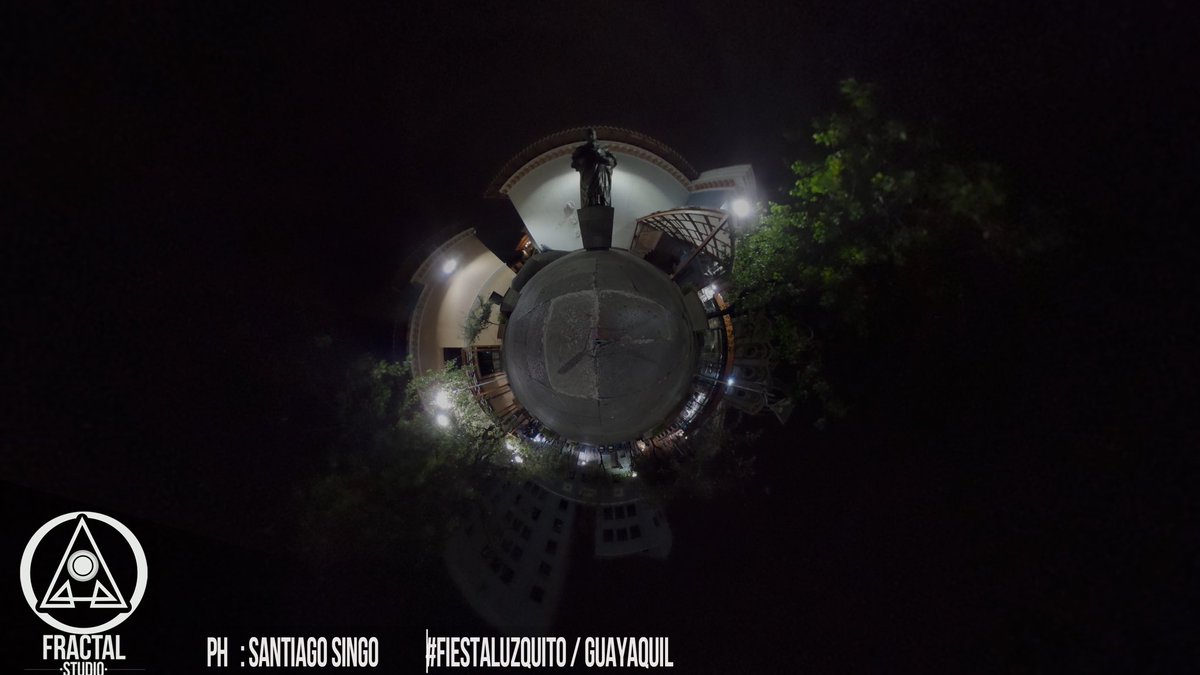3Fractal3's tweet photo. Registro fotográfico para:
#FiestaLuzQuito #Habitat3 
**
**
Proyecto de @3Fractal3 / #TREZ60 https://t.co/K0n0pfZ81n