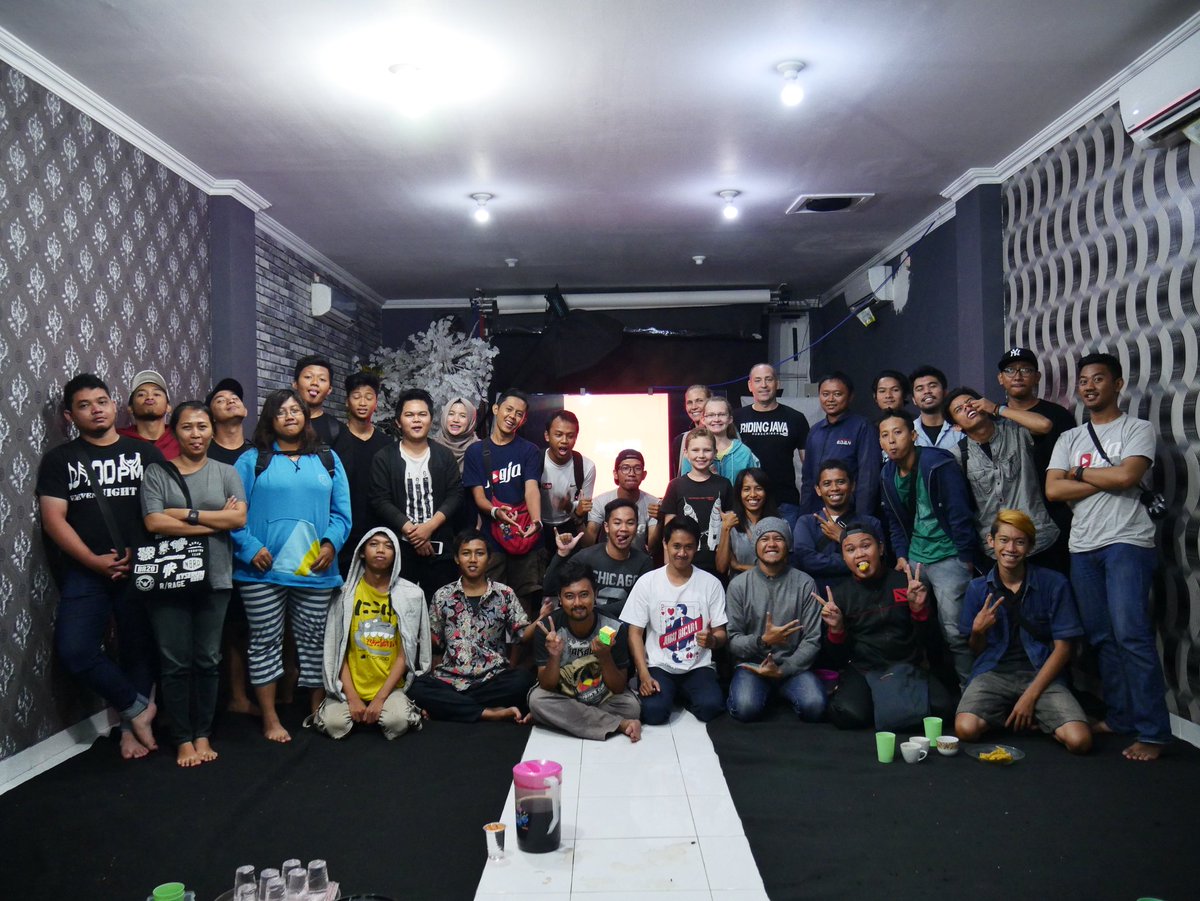 Terima kasih buat yang sudah datang dan meramaikan acara hari ini! | Special thanks for support to <a href="/raydigitaljogja/">Ray Digital</a>