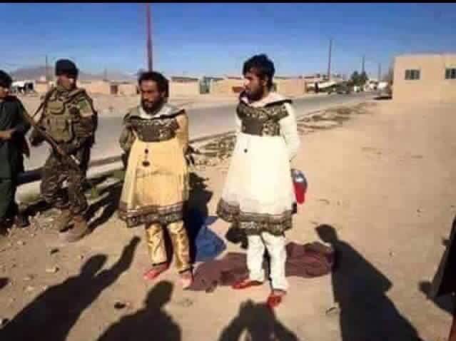 الى كل العرب الذين يقولون جنود #الدولة_الاسلاميه ابطال… 
كفاكم دعم لداعش النصر قادم بأذن الله هذه جرذانكم بأقفاص الجيش