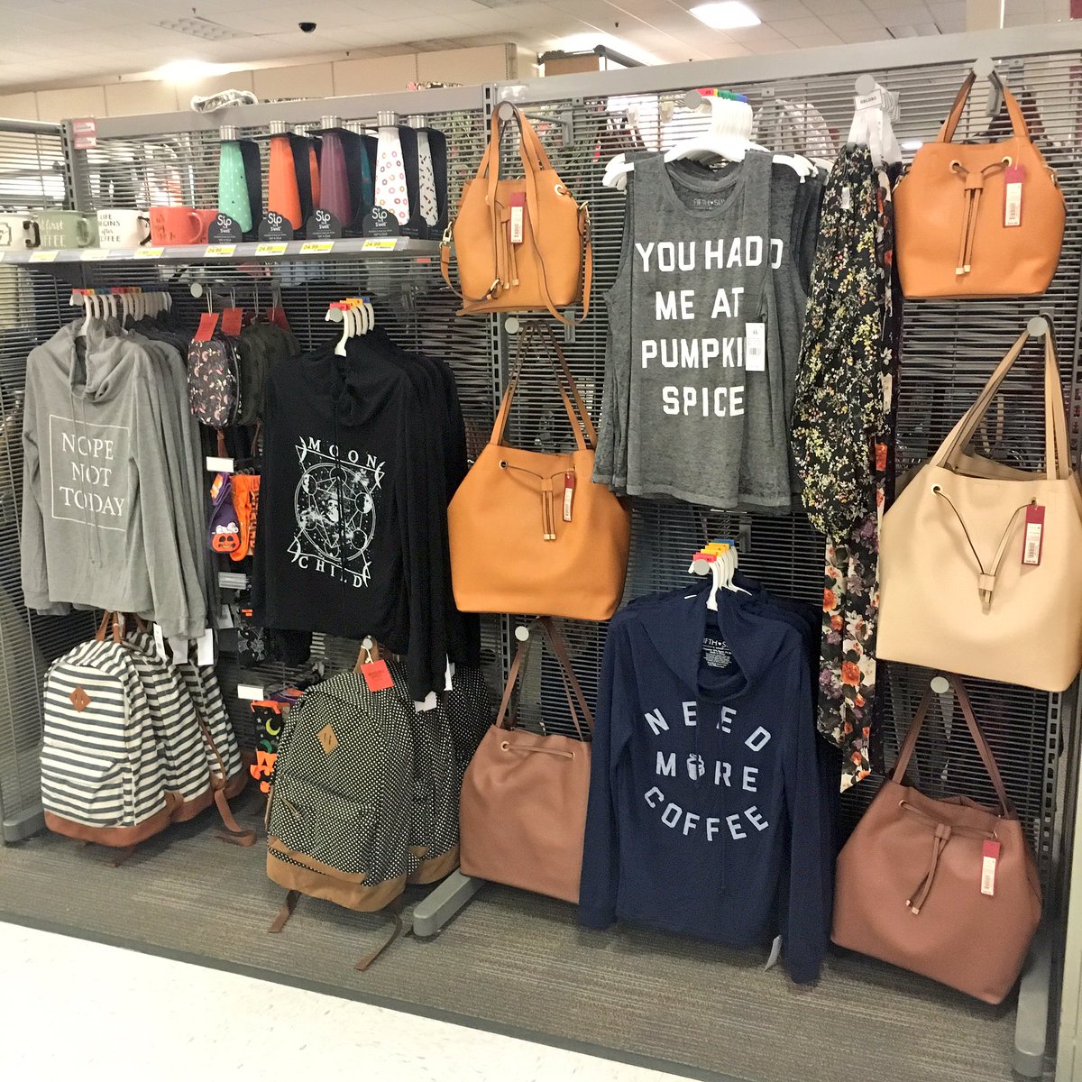 queenvml818's tweet photo. Fall necessities 😍 #vmtl #target https://t.co/opdCTmHSft