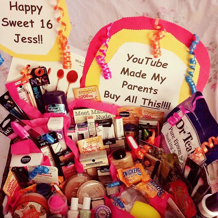 KehaulaniKyle's tweet photo. #youtube made me buy this for my daughter! #beauty #makeup #glam #tati #mannymua #nikkietutorials https://t.co/KXlKfuzszz