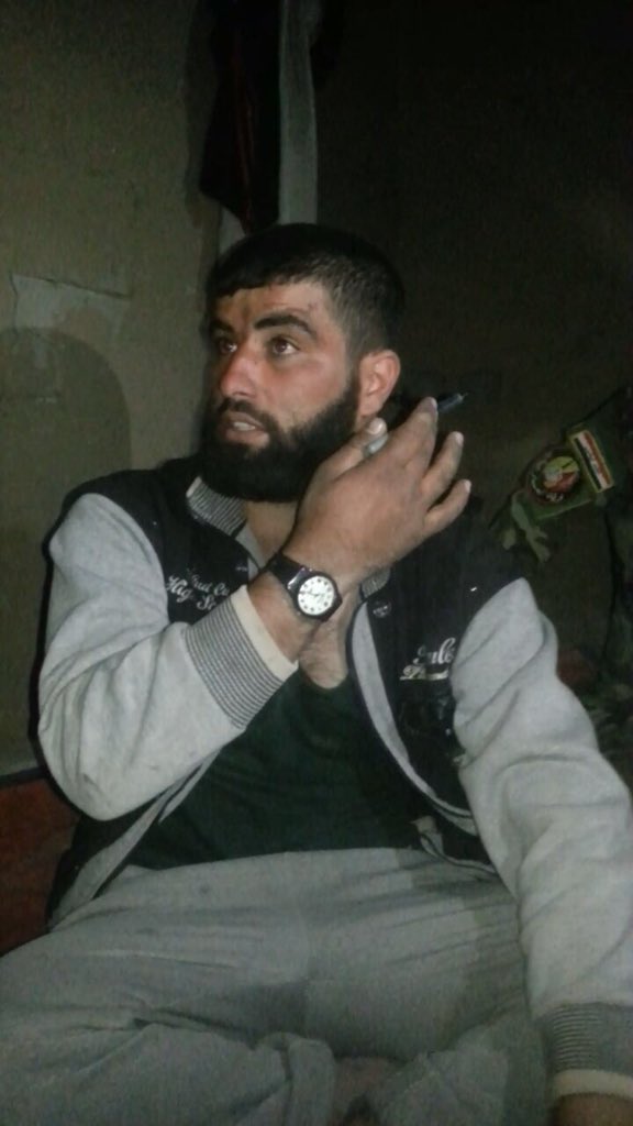 AbbasFirqah's tweet image. صورة الداعشي الذي سلم نفسه ل #فرقة_العباس_القتالية في #البشير  #معركه_اسقاط_الخلافه