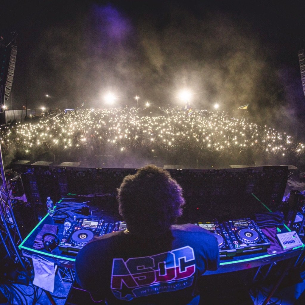 GordoSZN's tweet photo. THANK YOU ORLANDO 😫🤘🏽 https://t.co/3UKcrGhf6I