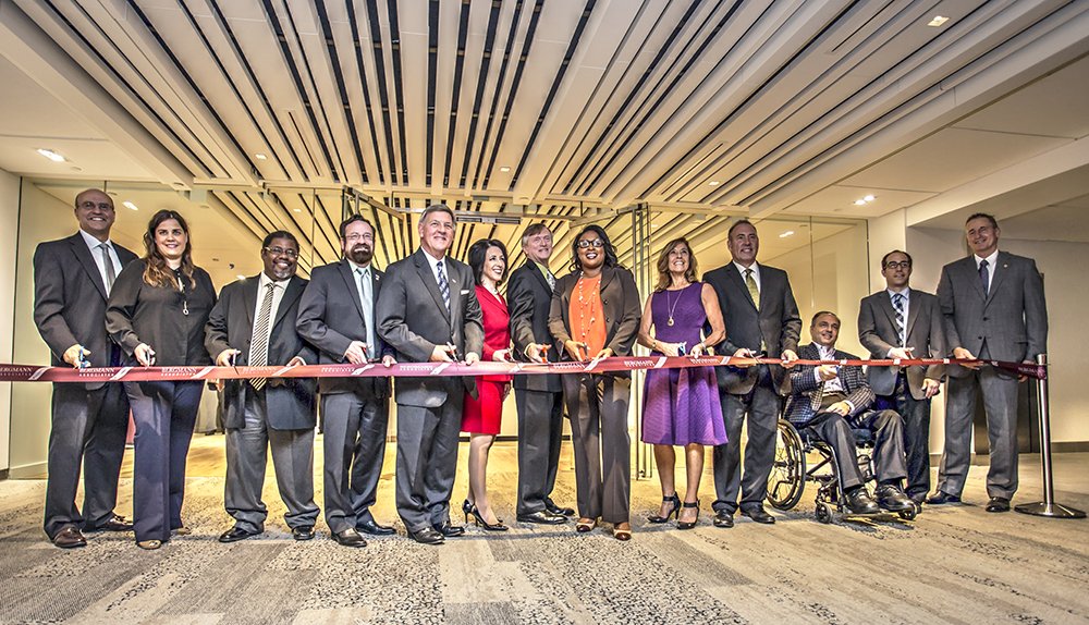 BergmannPC's tweet image. Ribbon cutting ceremony at our new @tower280 corporate office today!  @CityRochesterNY #ROC #CommittedToDowntown photo: Angel Vazquez