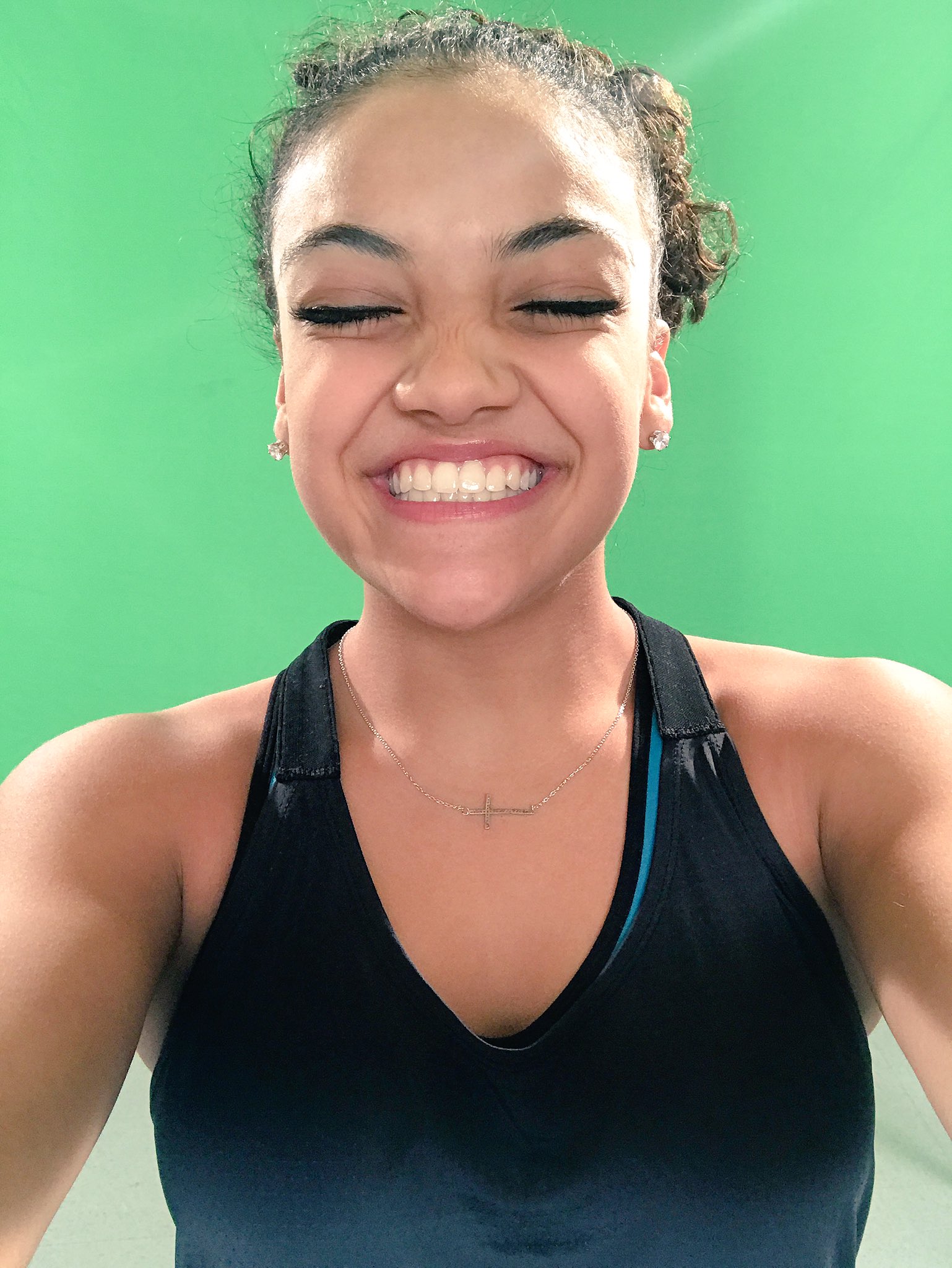 Laurie Hernandez on Twitter "Hey guys! First 25 people to send me