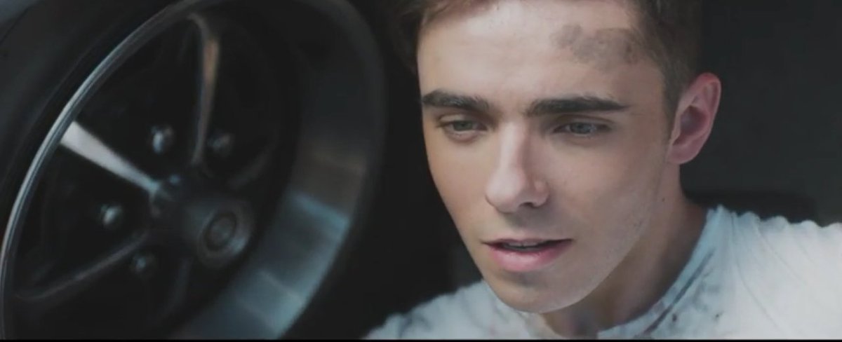 irwinyouaremine's tweet photo. LOOK AT ME LIKE THAT @NathanSykes PLEASE ๐๐๐๐โคโค #FamousMusicVideo https://t.co/FfSFOj1Kod