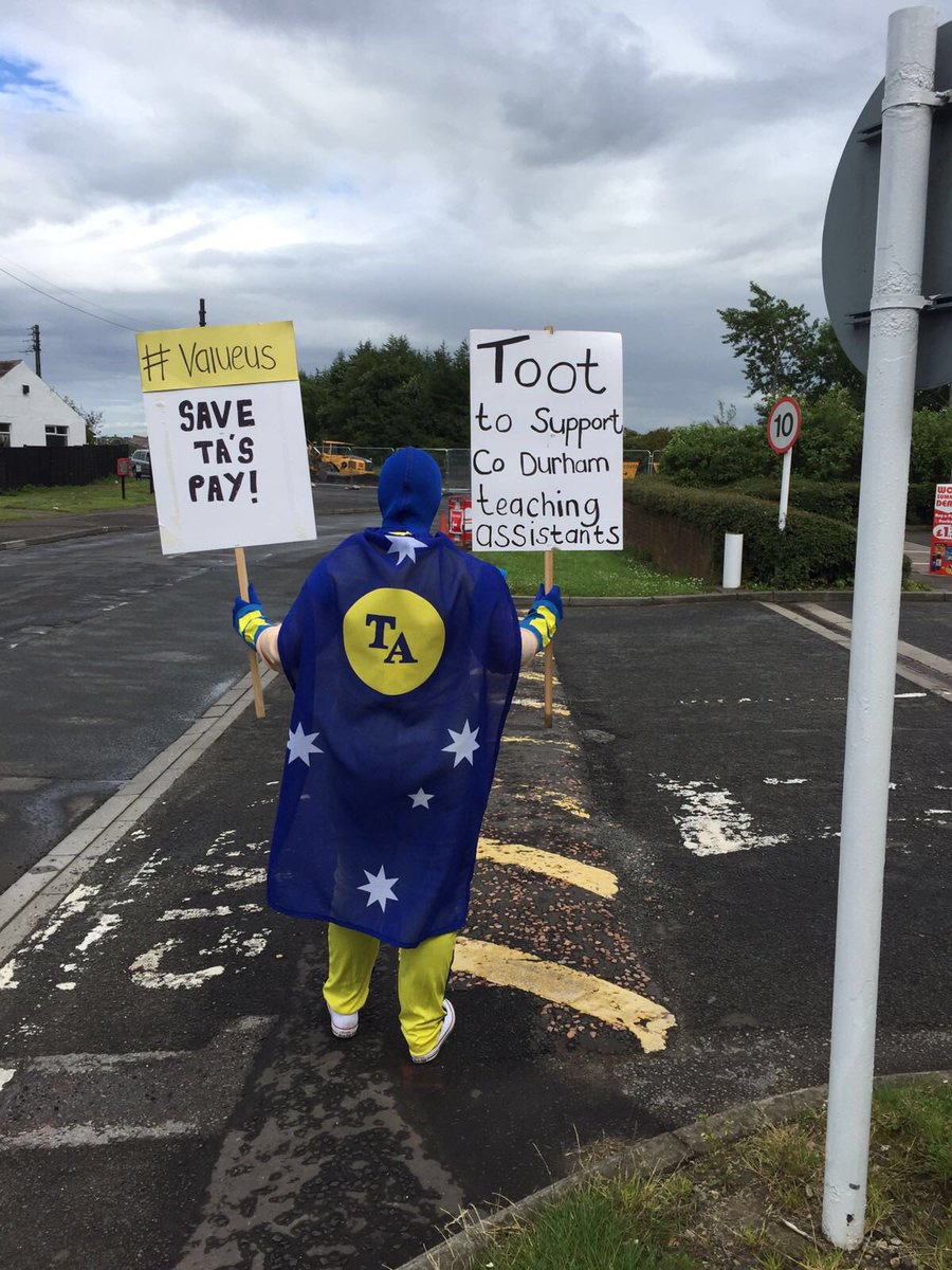 EmmaB86929287's tweet photo. @Captain_TA_ is still fighting for us up and down the country he goes so Durham Ta's can be heard 🦁😀 @SimonHenig #ValueCDTAAC @KateWales40 https://t.co/AOIC8trAPL
